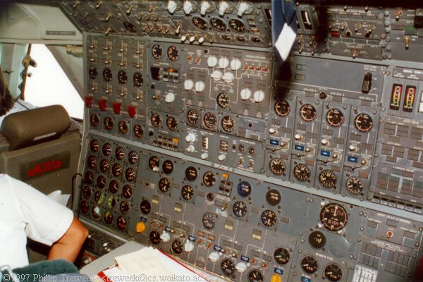 747 Cockpit